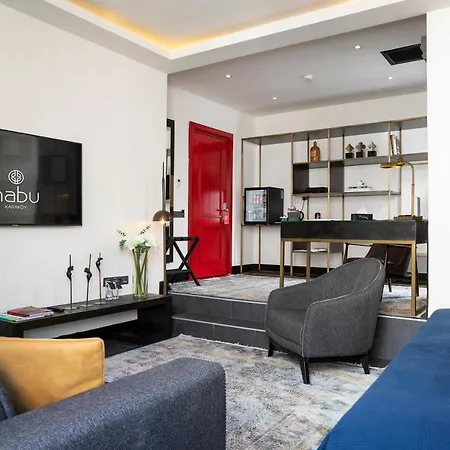מלון Nabu Karakoey 3*