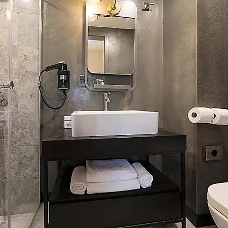 Nabu Karakoey Hotel 3*