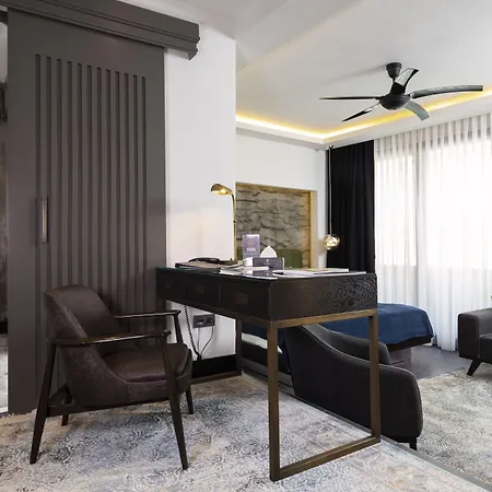 Nabu Karakoey Hotel