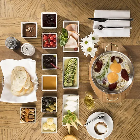 Nabu Karakoey Отель 3*